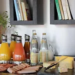Litteraire Alexandre Vialatte, Bw Signature Collection Hotel 4*