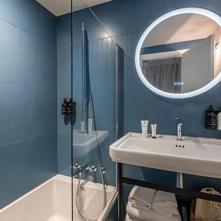 Litteraire Alexandre Vialatte, Bw Signature Collection Hotell Clermont-Ferrand