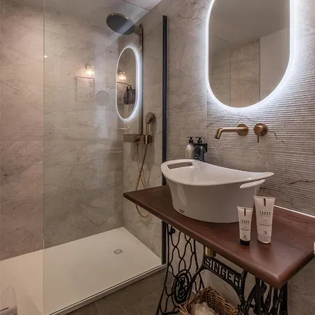 Hotell Litteraire Alexandre Vialatte, Bw Signature Collection