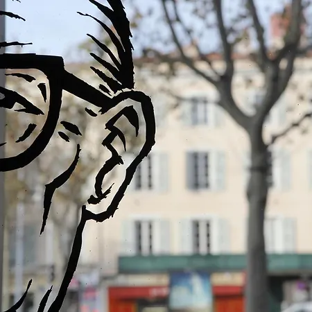 Litteraire Alexandre Vialatte, Bw Signature Collection Hotell