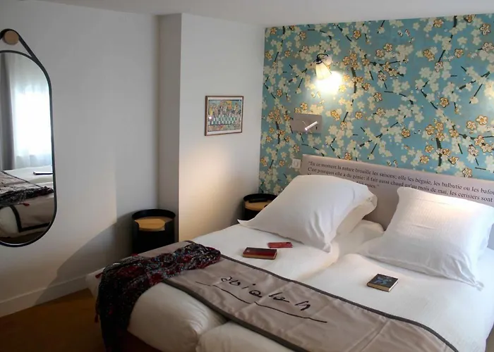 Litteraire Alexandre Vialatte, Bw Signature Collection Отель