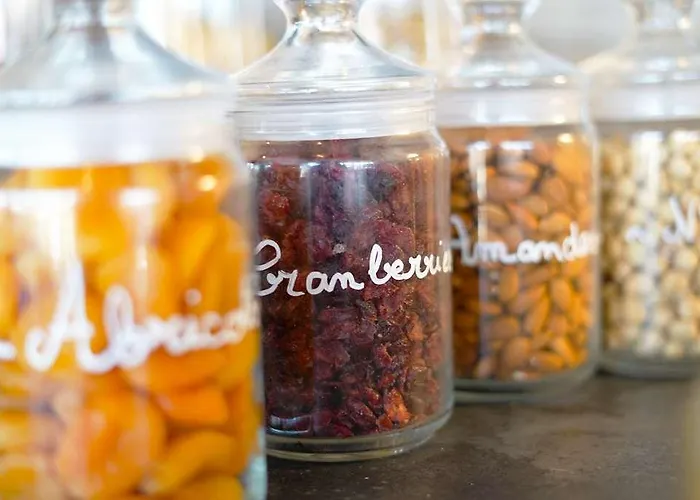 Litteraire Alexandre Vialatte, Bw Signature Collection Отель