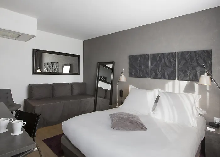 Hotel Litteraire Alexandre Vialatte, Bw Signature Collection