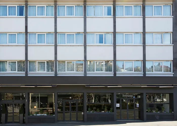 Litteraire Alexandre Vialatte, Bw Signature Collection Hotel Clermont-Ferrand